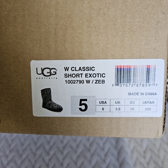 UGG Australia Classic Short Exotic Zebra Boots 1002790 Size 5 - Picture 12 of 13